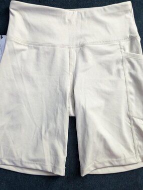NWT! DKNY Cream High Waisted Bike Shorts Size S